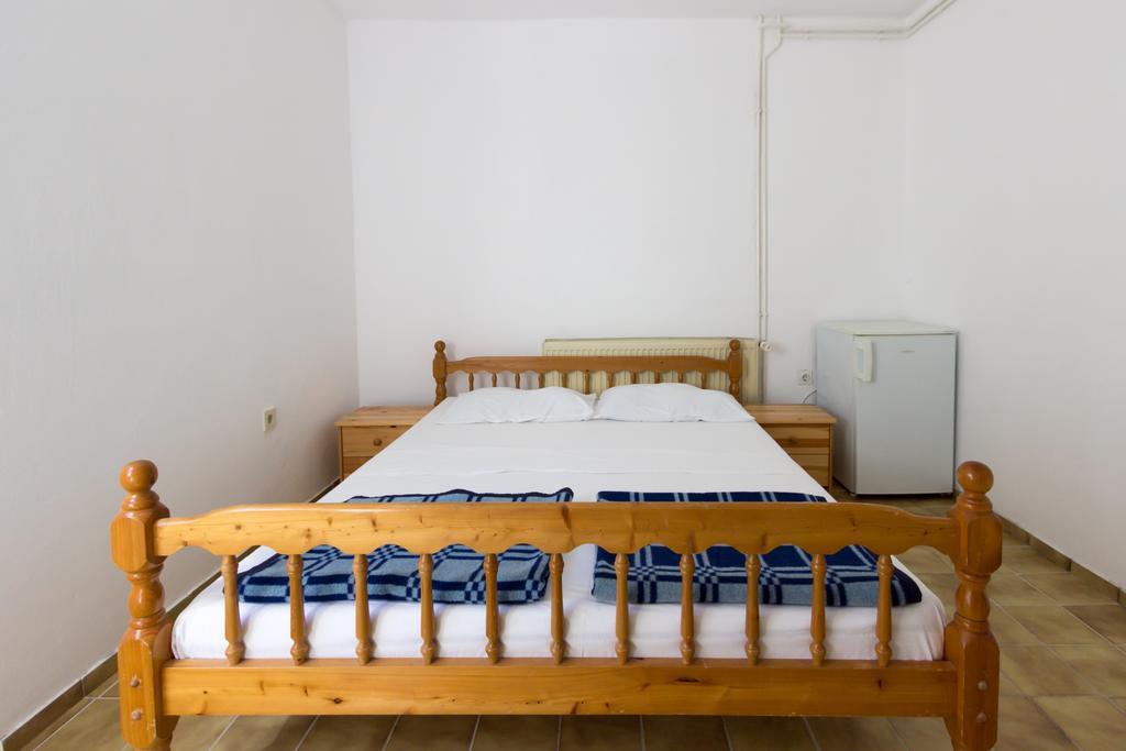 St. Roko Guest House Донья Ластва Екстер'єр фото